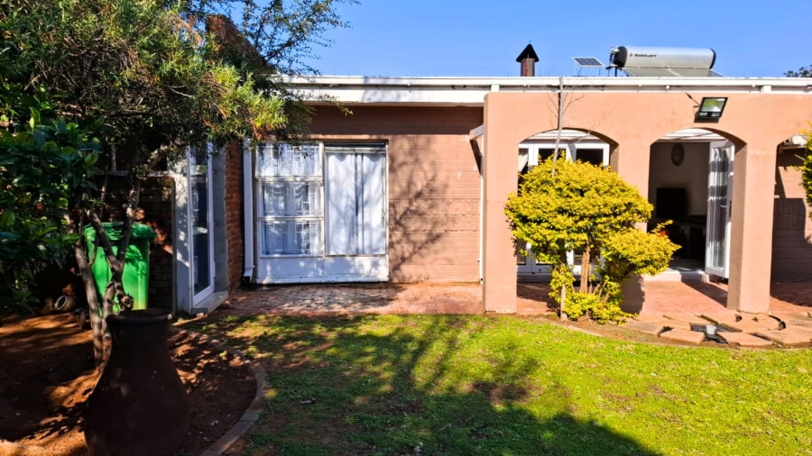 4 Bedroom Property for Sale in Universitas Ridge Free State